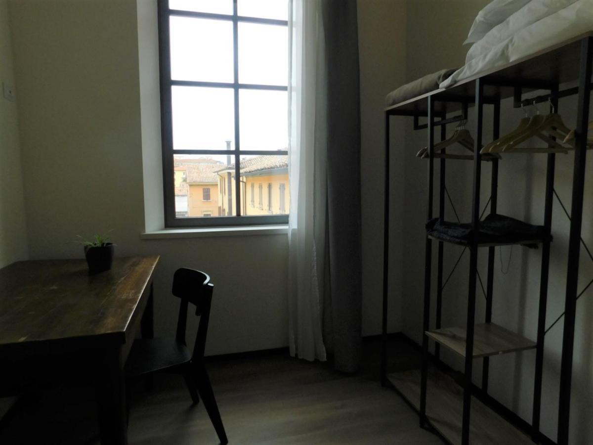 Piumaviola Beds & Apartments Parma Exterior photo